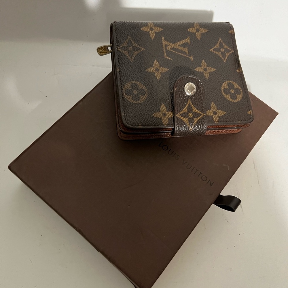 Louis Vuitton Monogram Compact Wallet - Brown/Gold